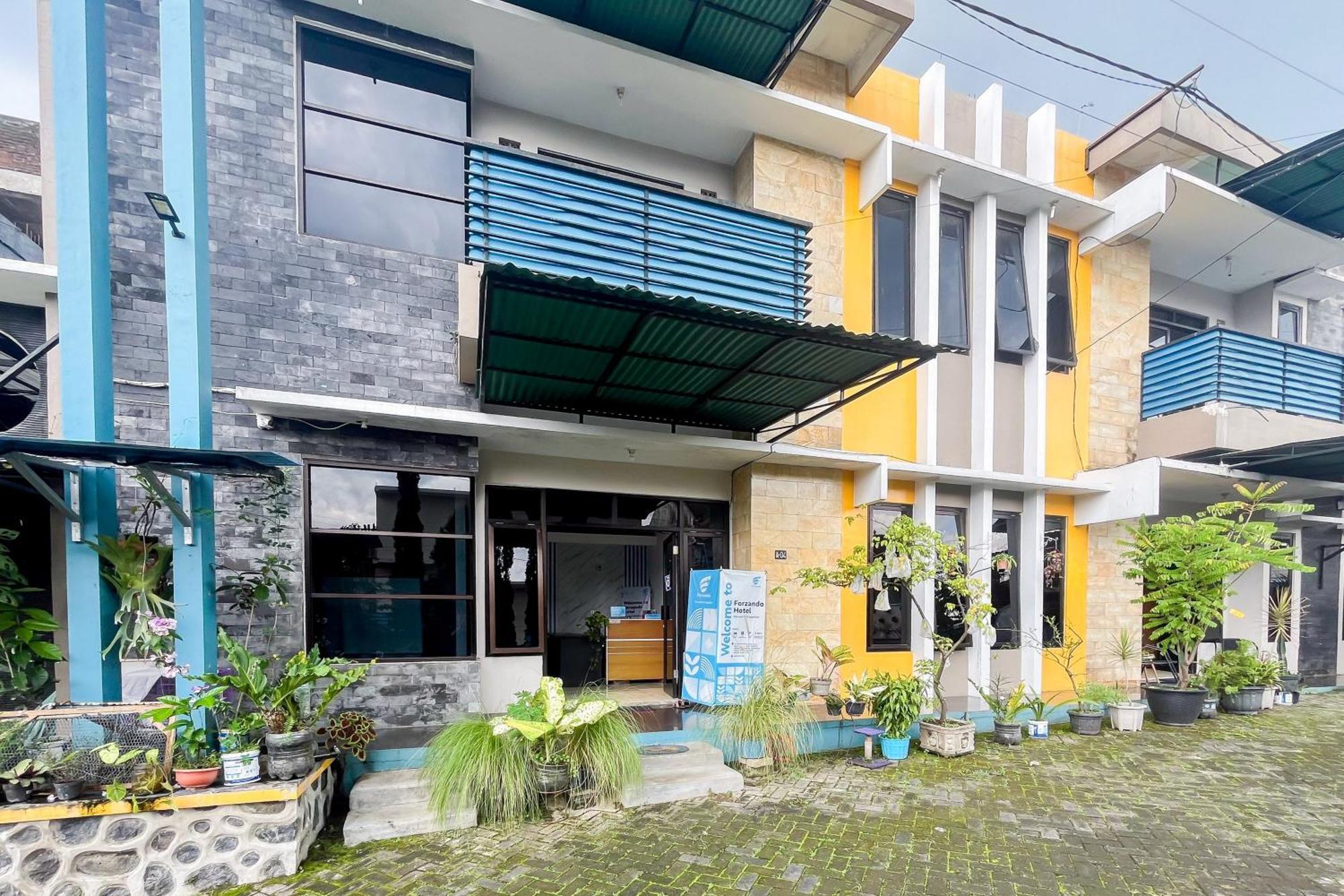 Hotel Forzando House Redpartner Near Universitas Muhammadiyah Malang Exterior foto